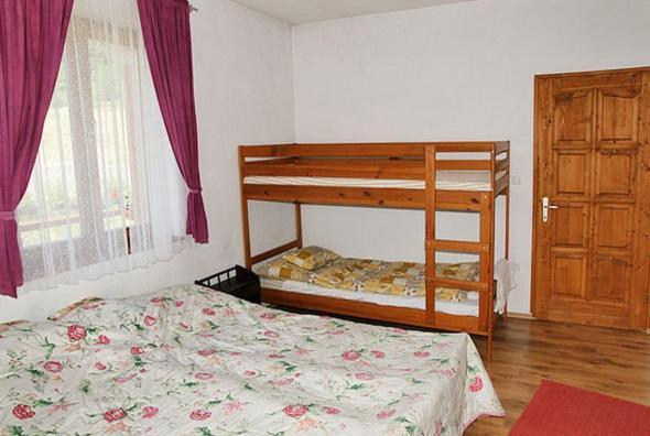 Kalaris Vendeghaz Apartment โฮลโลเคอ ห้อง รูปภาพ