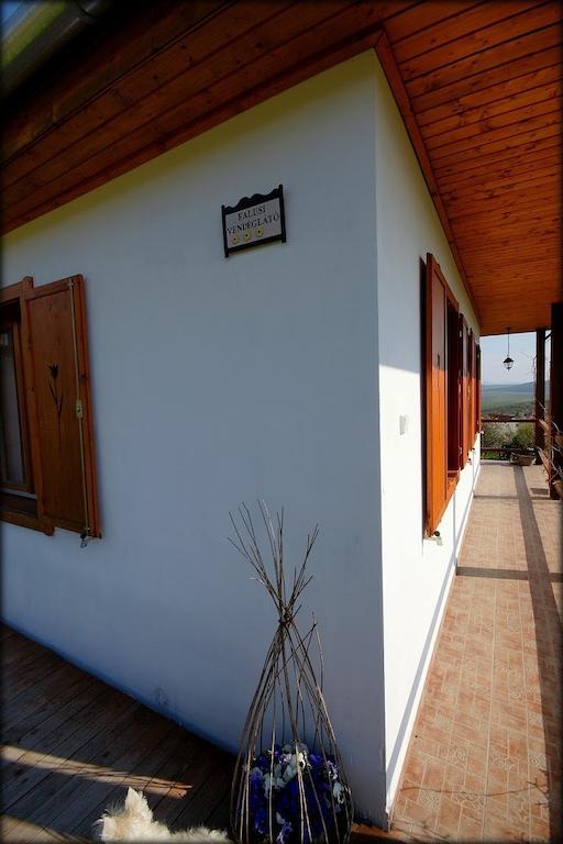 Kalaris Vendeghaz Apartment โฮลโลเคอ ภายนอก รูปภาพ